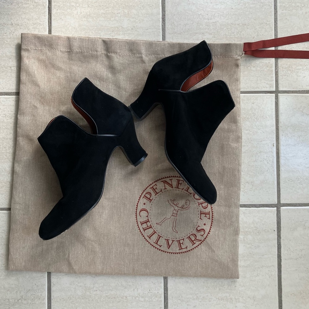 Penelope Chilvers Almendra Suede Boot in Black (39)